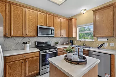 11212 Fletcher Hall Lane, Austin, TX 78717 - Photo 10