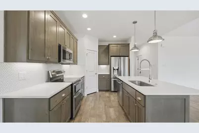 1039 Primrose Path, Canyon Lake, TX 78133 - Photo 10