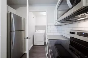 12215 Hunters Chase Dr, Austin, TX 78729 - Photo 12