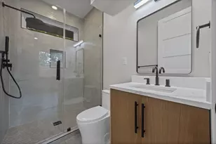 100 W Odell St, Austin, TX 78752 - Photo 8