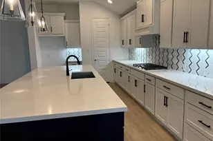 101 Gary Wayne Dr, Liberty Hill, TX 78642 - Photo 18
