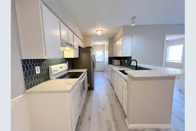 9900 Hundred Oaks Circle #B, Austin, TX 78750 - Photo 2