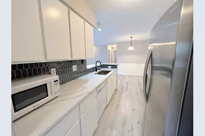 9900 Hundred Oaks Circle #B, Austin, TX 78750 - Photo 10