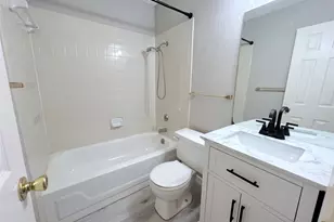 9900 Hundred Oaks Cir, Austin, TX 78750 - Photo 18