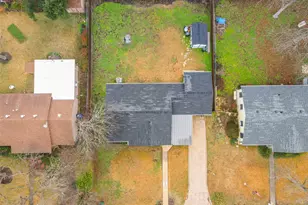 1011 Gilmore St, Taylor, TX 76574 - Photo 10