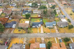 1011 Gilmore St, Taylor, TX 76574 - Photo 8