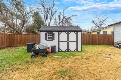 1011 Gilmore Street, Taylor, TX 76574 - Photo 36