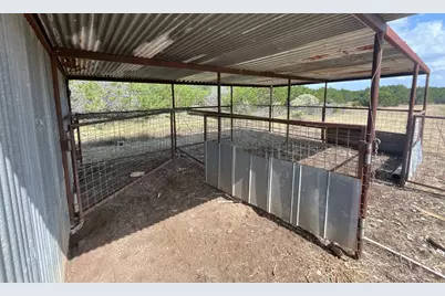 524 Rangeland Road, Blanco, TX 78606 - Photo 22