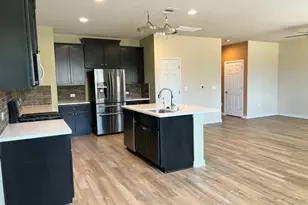 7505 Vidrine St, Austin, TX 78725 - Photo 8