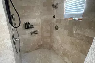 1000 E 8th St, Austin, TX 78702 - Photo 4