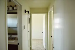 2703 Swisher St, Austin, TX 78705 - Photo 10