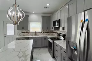 614 S Middle St, Flatonia, TX 78941 - Photo 12