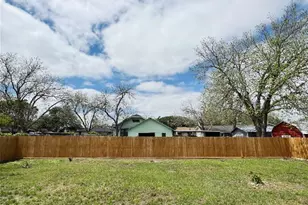 614 S Middle St, Flatonia, TX 78941 - Photo 38