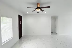 614 S Middle St, Flatonia, TX 78941 - Photo 4