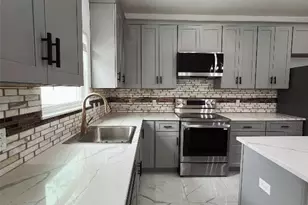 614 S Middle St, Flatonia, TX 78941 - Photo 10