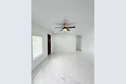 614 S Middle Street, Flatonia, TX 78941 - Photo 4