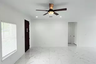 614 S Middle St, Flatonia, TX 78941 - Photo 4