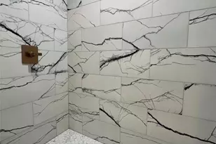 614 S Middle St, Flatonia, TX 78941 - Photo 36