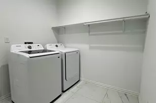 614 S Middle St, Flatonia, TX 78941 - Photo 16