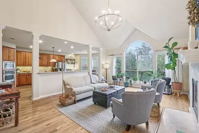 7124 Via Dono Drive, Austin, TX 78749 - Photo 10