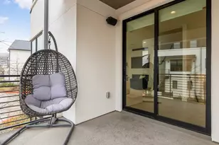 800 Emilia Ct, Austin, TX 78746 - Photo 8