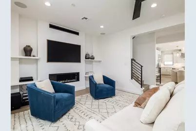 800 Emilia Court, Austin, TX 78746 - Photo 10