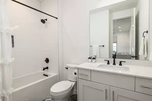 800 Emilia Ct, Austin, TX 78746 - Photo 14