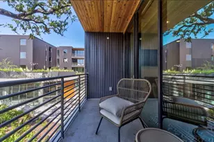 900 S 1st St, Austin, TX 78704 - Photo 18