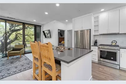 900 S 1st Street #304, Austin, TX 78704 - Photo 2