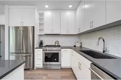 900 S 1st Street #304, Austin, TX 78704 - Photo 8