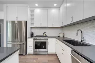 900 S 1st St, Austin, TX 78704 - Photo 8