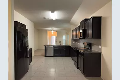 344 Circle Way #35E, Jarrell, TX 76537 - Photo 6