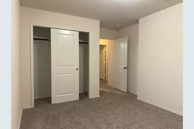 344 Circle Way #35E, Jarrell, TX 76537 - Photo 16