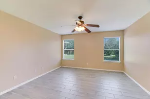 318 Phillips St, Hutto, TX 78634 - Photo 12