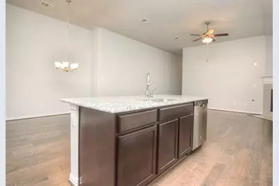 704 Bonnet Boulevard, Georgetown, TX 78628 - Photo 14