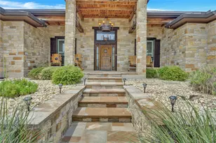 101 Fox Fur, Horseshoe Bay, TX 78657 - Photo 2