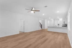 25521 Flora Bella Ln, Elgin, TX 78621 - Photo 8