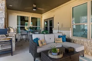 549 Clubhouse Dr, Georgetown, TX 78628 - Photo 24