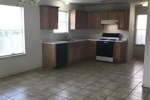 8337 Alvin High Ln, Austin, TX 78729 - Photo 4