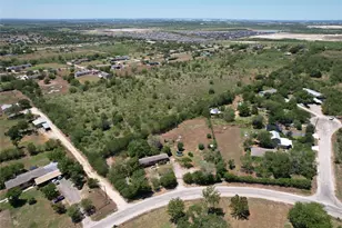 817 Petra's Way, Kyle, TX 78640 - Photo 2