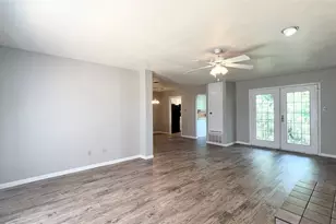 9201 Simmons Rd, Austin, TX 78759 - Photo 4