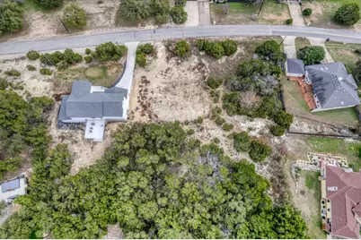 312 Alloway Drive, Briarcliff, TX 78669 - Photo 4