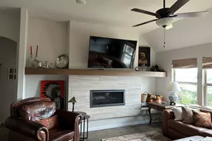 22208 Coyote Cave Trl, Spicewood, TX 78669 - Photo 14