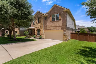 108 Lake Mineral Wells Drive, Georgetown, TX 78628 - Photo 2