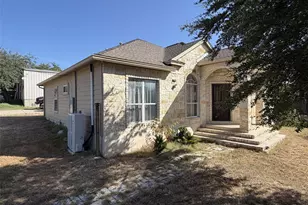 10017 Janet Loop, Dripping Springs, TX 78620 - Photo 12