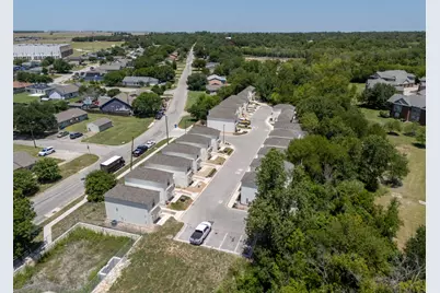 350 Debus Drive #205 A, Taylor, TX 76574 - Photo 4