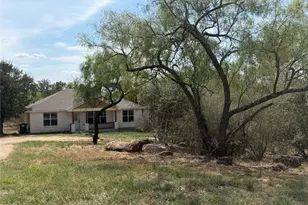 117 N Pass, Kingsland, TX 78639 - Photo 2