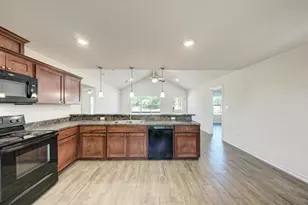 117 N Pass, Kingsland, TX 78639 - Photo 18