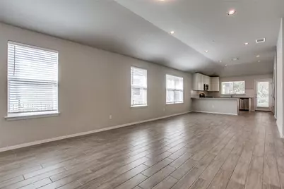 2800 Joe Dimaggio Boulevard #65, Round Rock, TX 78665 - Photo 4