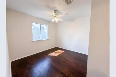 5810 Vasey Boulevard, Austin, TX 78724 - Photo 10